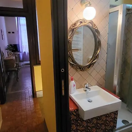 Suite Porta Nuova - Ospedali - Self Check-In Wifi Daire Torino